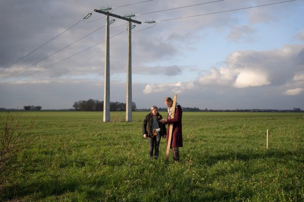 Depuis 2017, plusieurs enquêtes parcellaires ont vu le jour posant la question des limites de la Zone de Protection Naturelle Agricole et Forestière (ZPNAF) à l’Établissement Public d’Aménagement du Plateau de Saclay (EPA-PS). L'absence de localisation claire des limites de la ZPNAF fait craindre des grignotages et empiétements comme cela a pu être constaté par le passé. En 2023, il n'existe toujours pas de carte délimitant clairement cette zone. Une action symbolique de bornage est alors lancée en février 2023 à l'initiative de collectif contre la ligne 18 et un rapport est remis ce jour là aux commissaires enquêteurs sous la présence de près de 70 personnes.