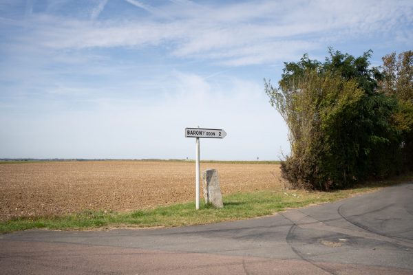 La Cote 112, lieu de la bataille d’Odon qui se déroula entre le 25 juin et le 5 août 44. Le général Montgomery bloqué devant Caen décide de contourner la ville par l’Ouest. La bataille causera de lourdes pertes des deux côtés.