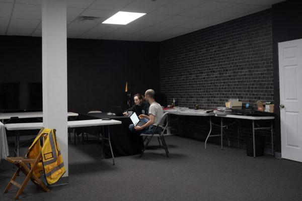 New York, Staten Island, 25 april 2026
A working session in the newly renovated offices of the Amazon Labor Union, just a few meters from the JFK8 warehouse—where it all began.